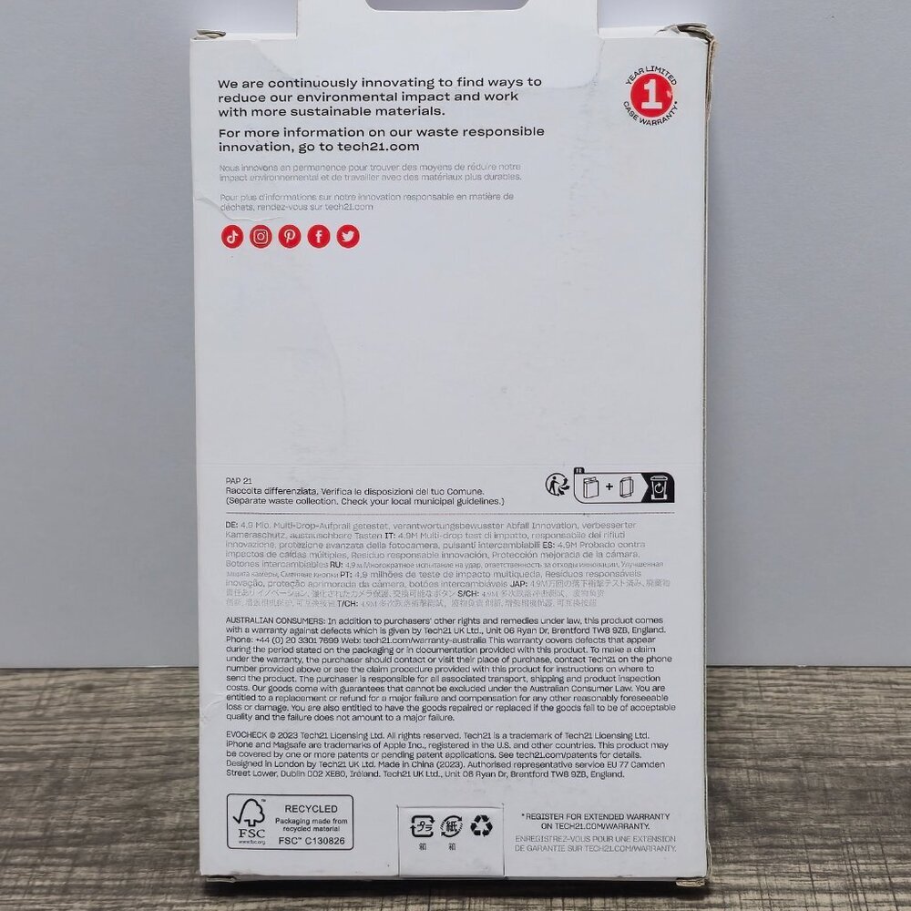 Tech21 EvoCheck Cell Phone Case iPhone 6.1" Pro 2023 - Picture 2 of 2